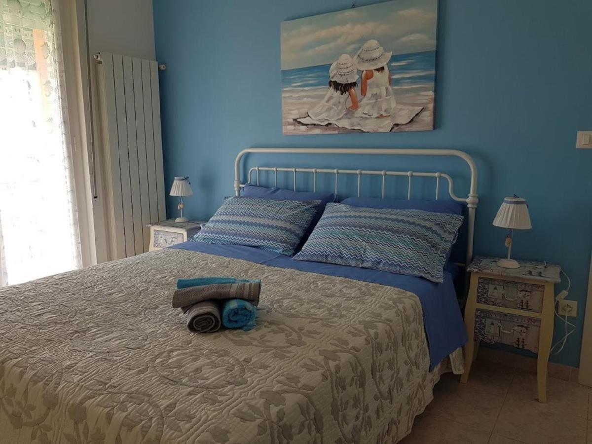 Very Cosy House With Fabulous Sea View! Pietra Ligure Δωμάτιο φωτογραφία